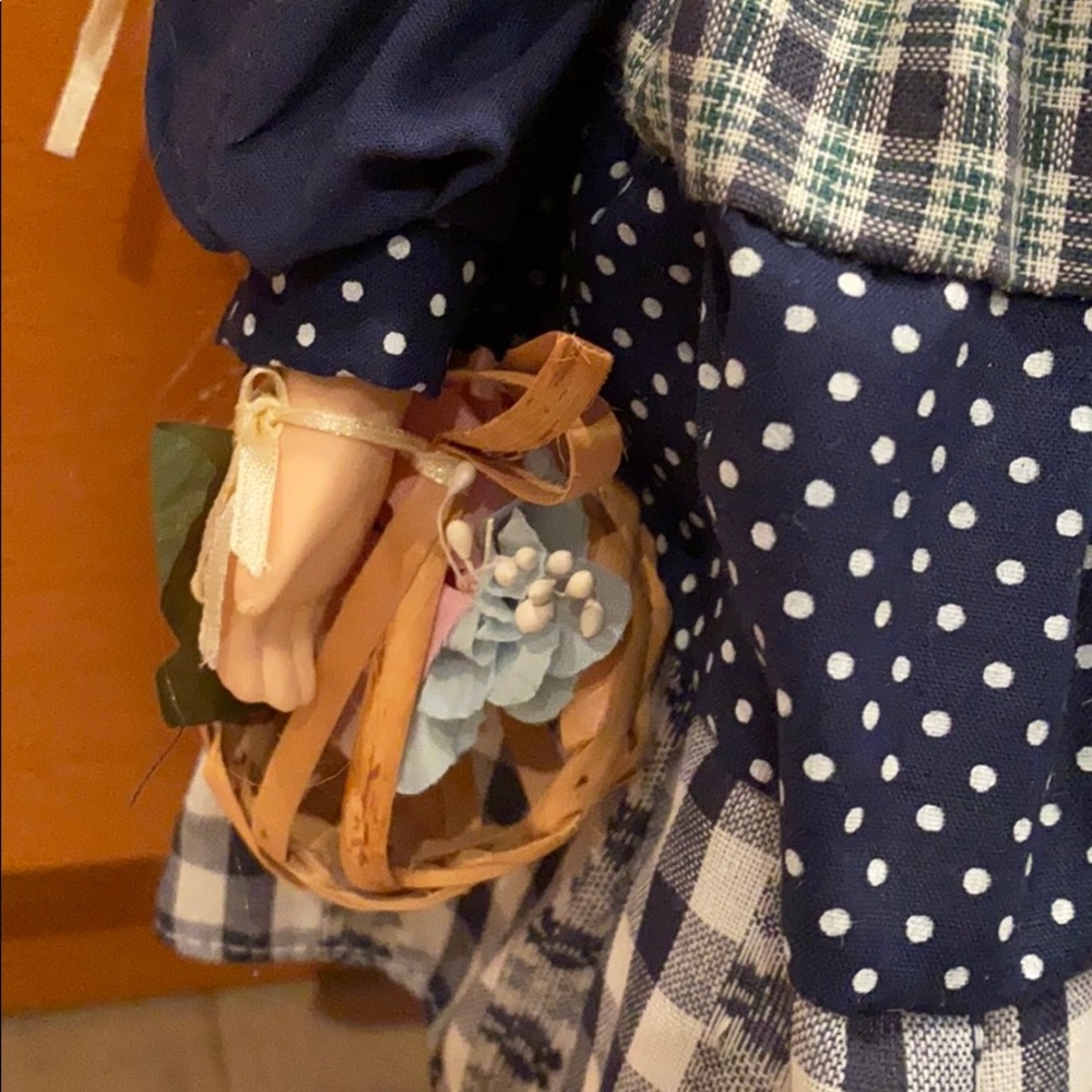 Porcelain Doll - Picture 6 of 8